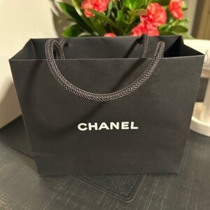 CHANEL Classic Black Gift Bag